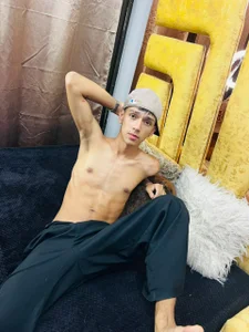 EstebanValdezs boy new✨👻 Immagine  4
