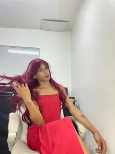 AryannaQueenRs Public Gambar