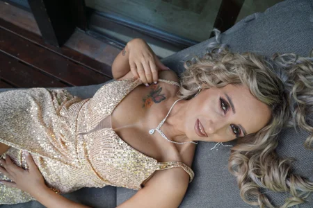 IsabelleEthan: poolparty ( 8 фото)