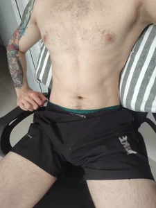 Hard cock in shorts 🍆 od GreenEyesFit  snímek