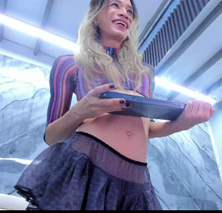 Caitlyn-Joness_ hey bby Billede 2