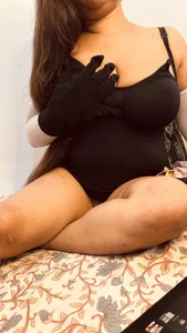 curvykayraのPublicの 6枚の写真