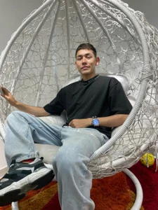 LoganFoster_Public Bild 7