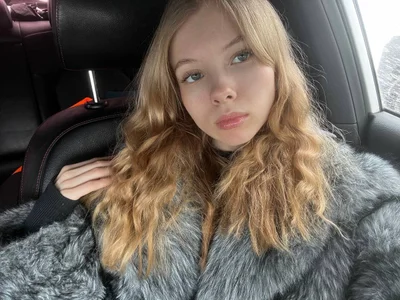 DebiHost Cozy Trap Pic