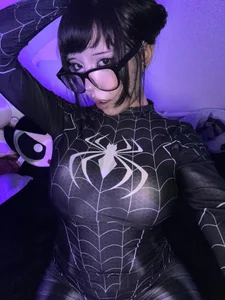 Spidermeoww de Kitty_yukimura  4 Imagens