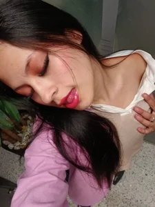 april_powl Cute 🌸💜 Pic 5