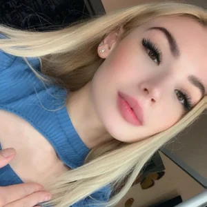 ReginiaRomey Public 사진 2