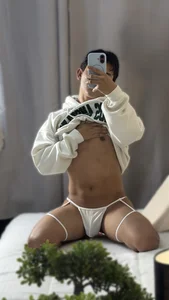 Thristan_Leones Lingerie 🤍 Pic 4