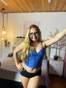 rose_meyer 💙💙💙💙 Pic 3