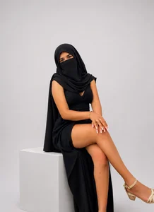 Aisha-Zayed Public Hình 5