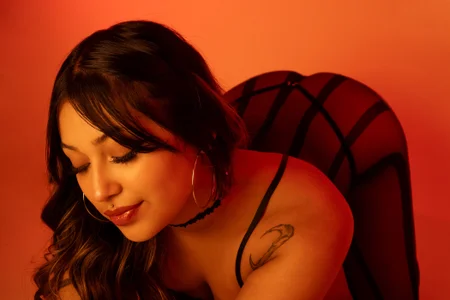 KatianPierce: Everything feels very smooth 💖 ( 3 фото)