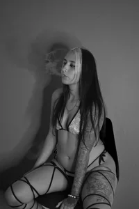 charlotte_kisss Do you dare to do a little more? Pic 3