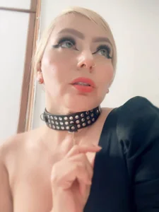 EvaBellucci_ dangerous." Pic 2