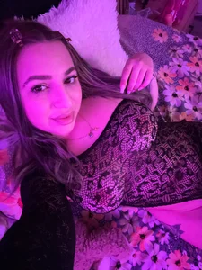 xLexi kullanıcısının Me🩷 albümü -  3 fotoğraf