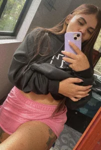 vickvalencia2 Public Pic 5