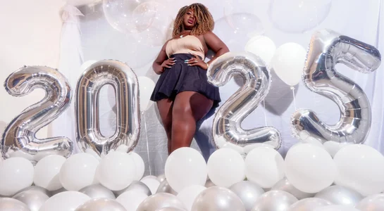 Naomii_King New Year 🎇 Pic