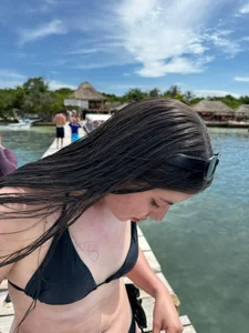 Ashley_Riccio Public slika 4