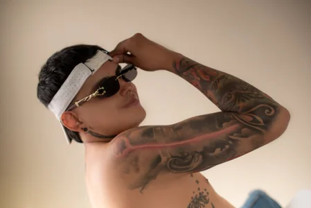 Casual👑💦 de TommyHolland  5 Imagens