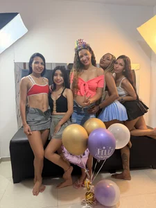 SweetYoungs_ Cumpleaños 🎁 Niki Immagine  2