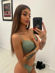 💚🥵💚🥵 de jelly__beanss  4 photos