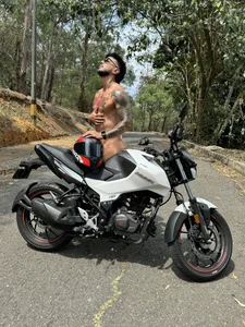 JotaCeliz Public صورة واحدة|JotaCeliz Public صورتان|JotaCeliz Public  5 صور|JotaCeliz Public  5 صورة