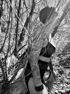 SexyExclusiveflower Black and white in nature Pic 7