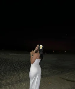 GraceWallace_ Night  9. fénykép