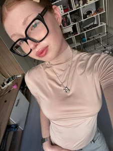 ShantaySteeves Public Pic 8