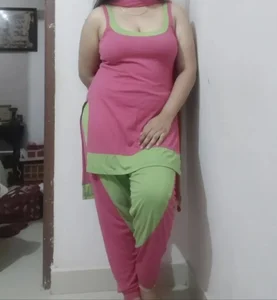 snehahotgirlPublic图片 2