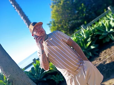 Darkcrowncouple Public Poză