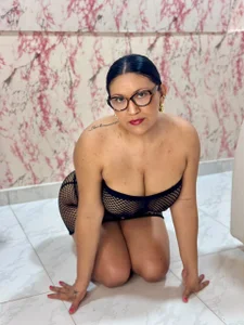 Madam_Rose Welcome Room 👄 Foto 2