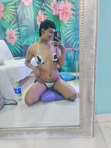 Lamravenyxx hey love зображення 4