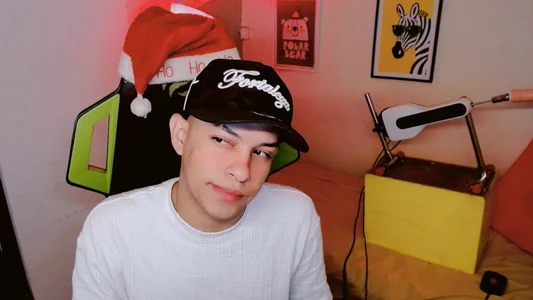 Luky_twink URBAN STYLE Pic 2