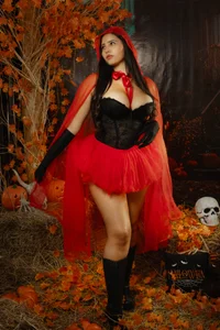 ladymercury1Which wolf will fuck this little red riding hood?图片 3