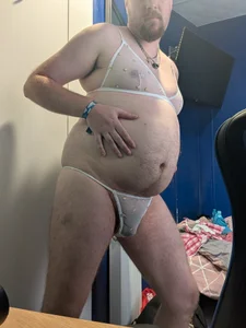 Sissy_roxxi Me in my sexy white bra and panties Poză 2