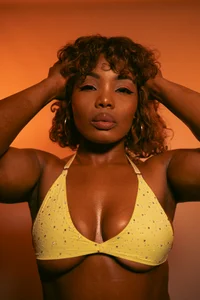 dakhota___ big and full lips Immagine  5