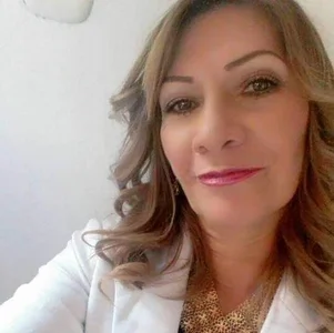 samantha_mature_ Public Pic 4