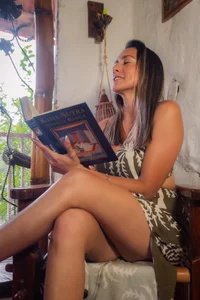 vivianne_scott in a nice place Pic