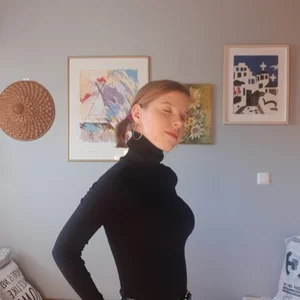 kimczii Hot as hell টি ছবি