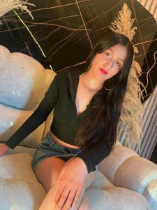 AmyStar69 Public Pic 2