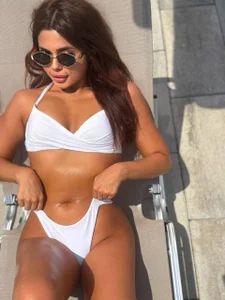AryaTemptresss Pool! 🌊 🌊 Pic 3