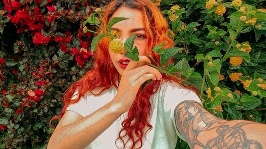 mere_in_redd Public Pic 5