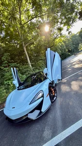 margot_robbie7 mclaren 🩵 Εικόνα 3