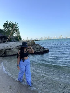 linda_sofi__のmy last day of vaccinations, eager to suck your cock🌸😍の 3枚の写真