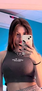 EvaThopson me and the mirror Pic