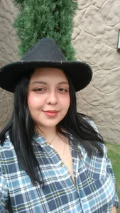 EVANGELIINE_21 cowgirl 🤠  5টি ছবি