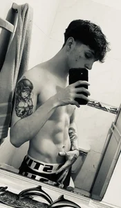 Thomas_Big_dick kullanıcısının Very hot 🔥😈 albümü -  5 fotoğraf