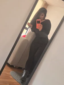 Scarrletfoxx_ Public Foto 3