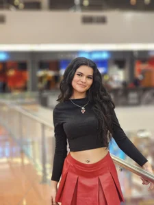 cutemma_: Emma ( 2 фото)