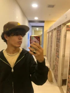 Hotcouple_222 Public  9টি ছবি